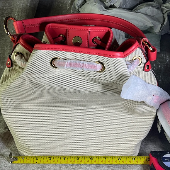 Michael Kors Red and Cream Shoulder Bag - Picture 9 of 10